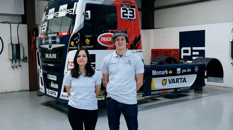 Tim Frost og Melanie Derflinger, team managers på T Sport Bernau
