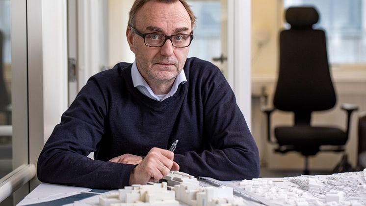 – Tilbudspapirene er klar i august. De sendes interesserte entreprenører, sier utbyggingsdirektør Jon Chr. Simenstad i Drammen Helsepark AS.
