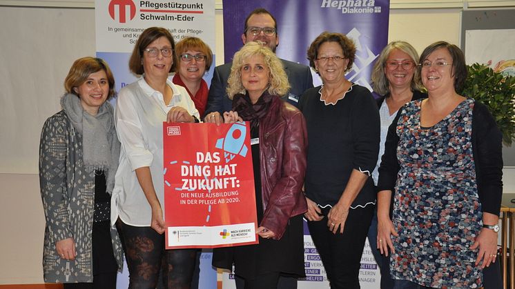 Pflegeberufe haben Zukunft: Davon waren die Veranstalter der Informationsveranstaltung in der Hephata-Akademie überzeugt. 