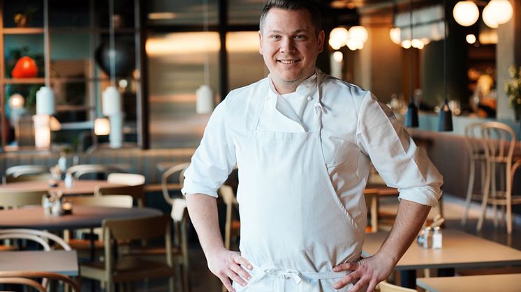 christopher-lai-Executive Head Chef-quality-hotel-grand-boras