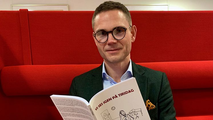 Bogen tager et opgør med den behandler-afhængighed som han selv, har været vidne til de sidste 15 år.