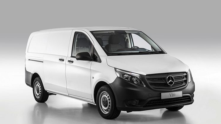 Mercedes först med online-försäljning av transportbilar