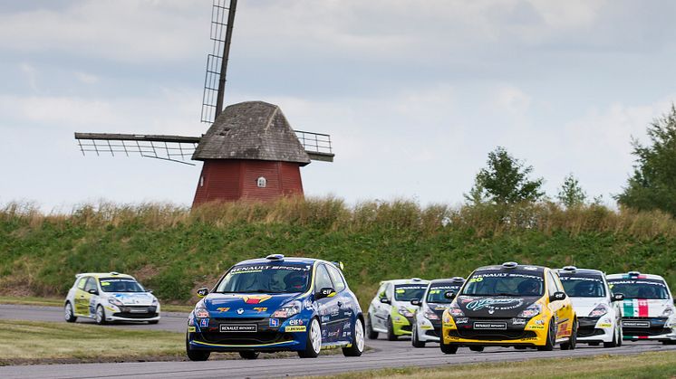 Wernersson övertygar i Clio Cup JTCC