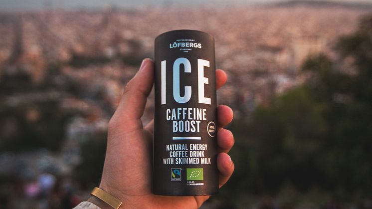 - Trenden med iskaffe är extra het bland yngre, medvetna konsumenter med fokus på välmående och hälsa. Många tycker att iskaffet är perfekt när man vill fylla på med naturlig energi på väg till skolan, jobbet eller träningen, säger Lena Rodin.