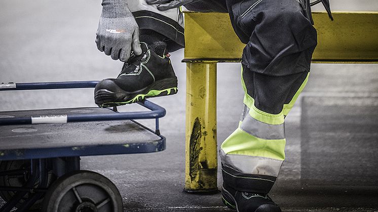 Guide till svala skor och sandaler på jobbet