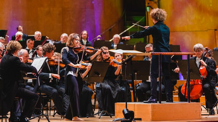 Patricia Kopatchinskaja, Santtu-Matias Rouvali och Göteborgs Symfoniker, Point Music Festival 2019. Foto: Francis Löfvenholm.
