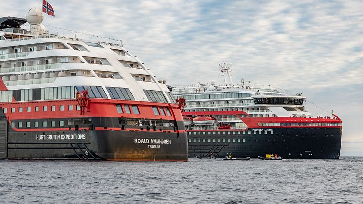 RA and FN(6)_Credit_Hurtigruten Expeditions & Ted Gatlin