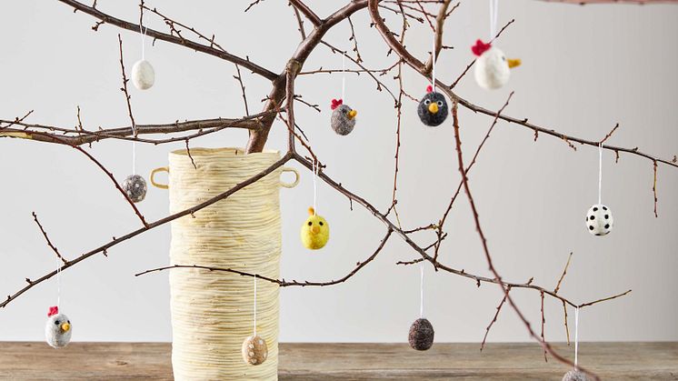 Naturligt och dekorativt påskpynt från Aveva Design's påskkollektion