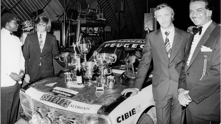 Ove ”Påven” Andersson och Hertz med Peugeot 504, vinnare i Safarirallyt 1975