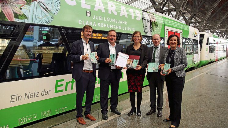 Präsentierten das druckfrische Informationsmaterial (v.l.): Gregor Nowak, Michael Hecht, Dr. Skadi Jennicke, Oliver Mietzsch und Marit Schulz