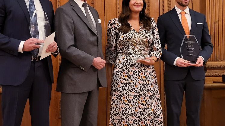 H.M. Kung Carl XVI Gustaf tillsammans med vinnarna vid prisutdelningen för Årets Nybyggare 2020.