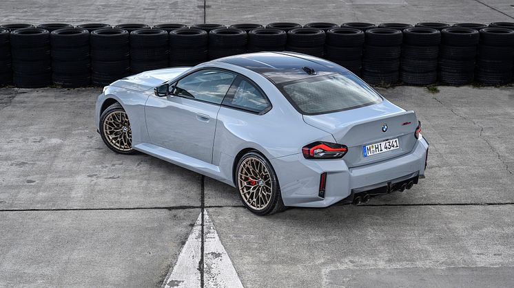 BMW M2 CS