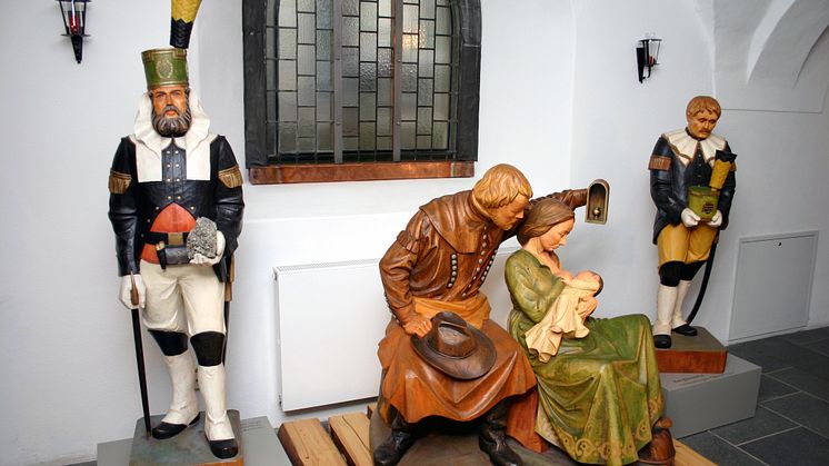 Glanzleistung der Holzbildhauerkunst: Die Bergmännische Krippe in der Bergkirche St. Marien Annaberg -Buchholz