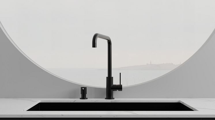 Primy Köksblandare Steel Mood Shadow 30133 & Primy Tvålpump Steel Clean Dispenser Shadow 35003