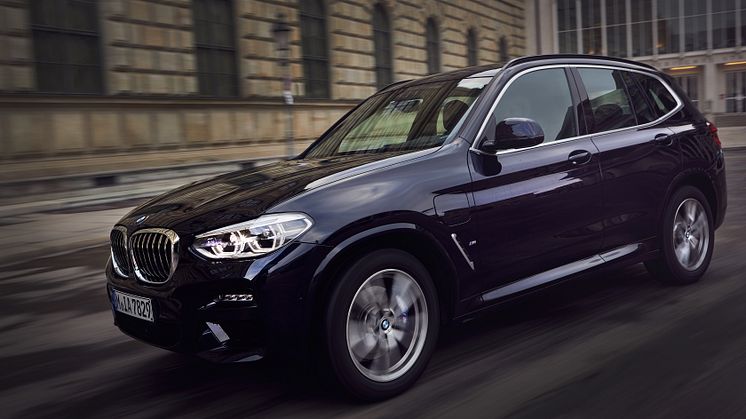 BMW X3 30e