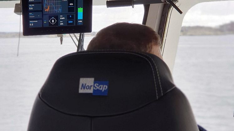 Captain_iHlem_dash_view_03.jpg