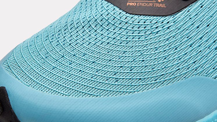 1913374-327569_PRO Endur Trail M_Closeup5