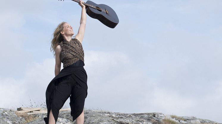 September är gitarrernas månad! Foto AnnaReet Gillblad
