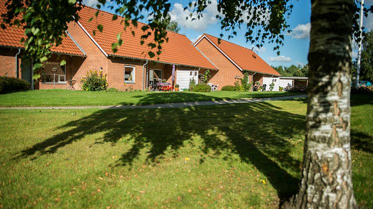De nuværende bygninger på Skørping Ældrecenter blev bygget for 40 år siden, og opfylder ikke længere de rammer for beboere og medarbejdere, som man kan forvente i dag.