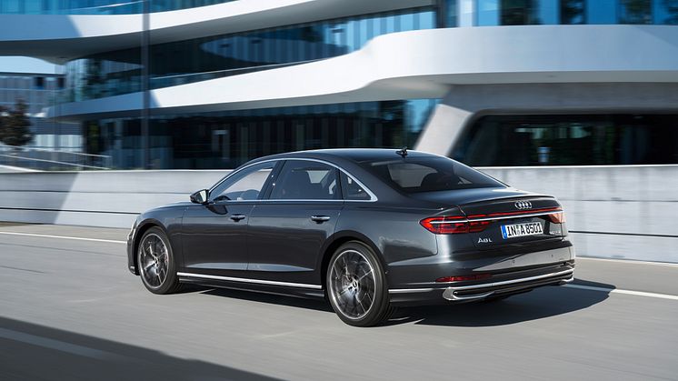 Audi A8 L