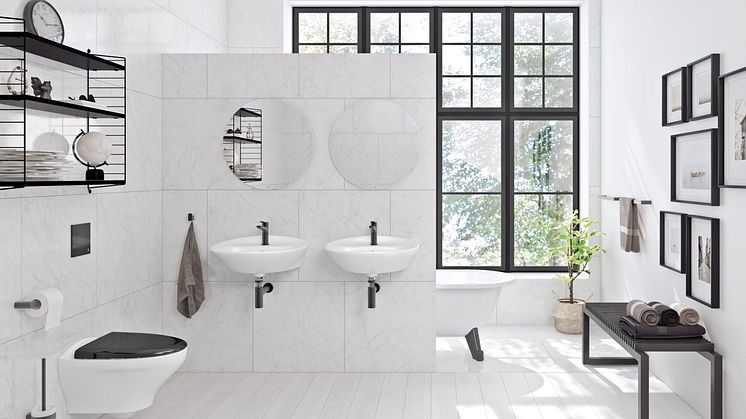 Epic_Square_Black_Bathroom-Frontendhigh-DONOTREMOVE