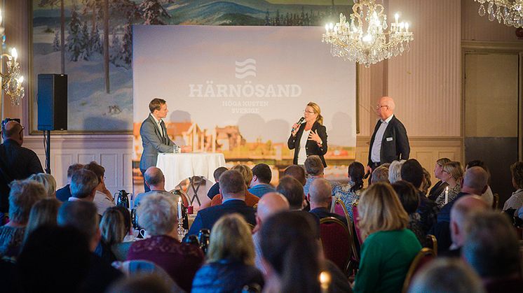 Företagsfrukosten 19 oktober med bland annat VD på First Camp som gäst