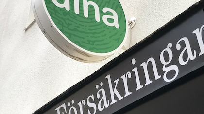 Dina Försäkringar skylt