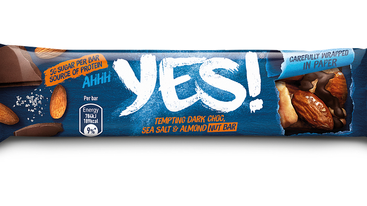 Säg YES! till en bar gjord på hållbart producerade nötter och frukt med en förpackning av papper.