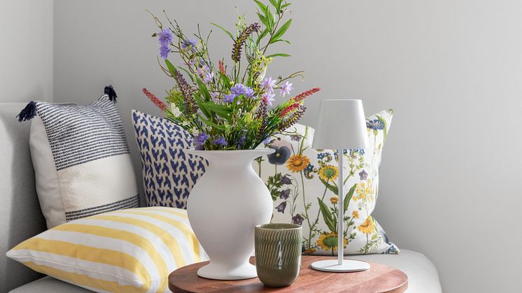 Rusta_2025_S2_cushions_Molly_lamp_Tolosa-I.jpg