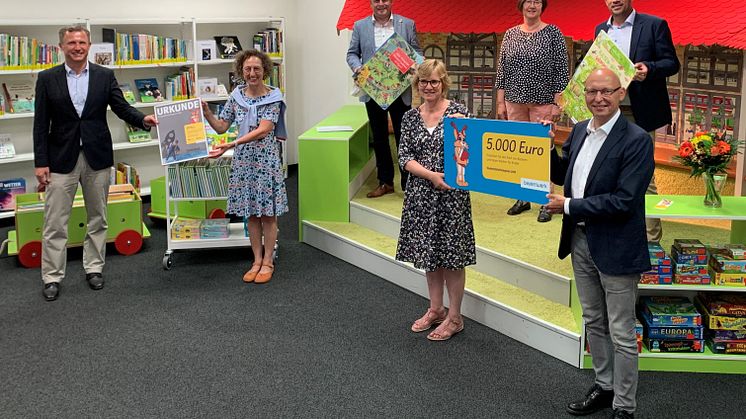 5.000 Euro für neuen Lesestoff: Die Bibliothek von Markt Höchberg erhielt den Kinderbibliothekspreis 2020.