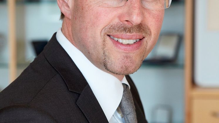 Inbjudan - Handelskammarens ordförande Nicolas Hassbjer fyller 50 år
