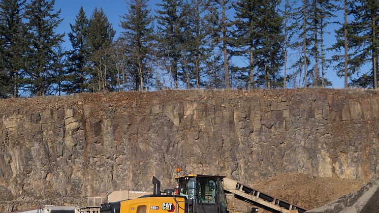 Cat 980 XE hjullastare fyller skopa