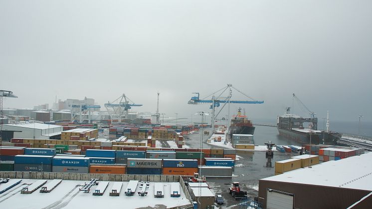 Containerhantering liggande bild