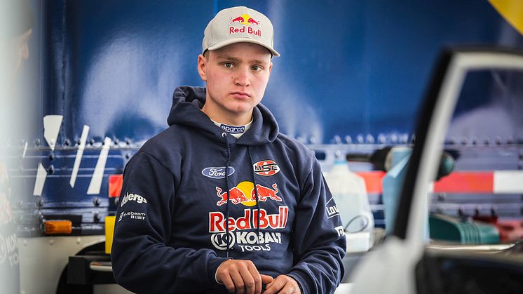 Rallicross-tähdet ottavat toisistaan mittaa New Yorkissa