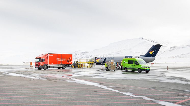 Helelektrisk post på Svalbard