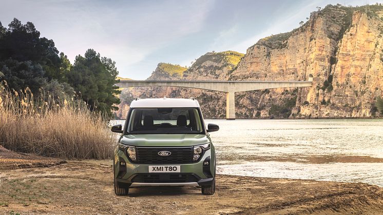 2023_FORD_Tourneo-Courier_Active_05