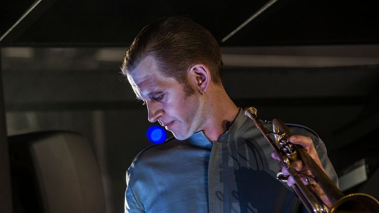 Framsyningsfoto Solaris korrigert
