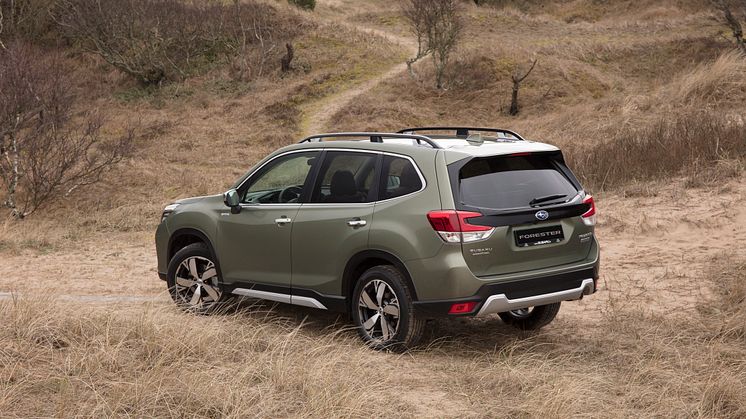 Subarun uusi Forester e-Boxer voitti kaksi kansainvälisesti arvostettua lehdistöpalkintoa.