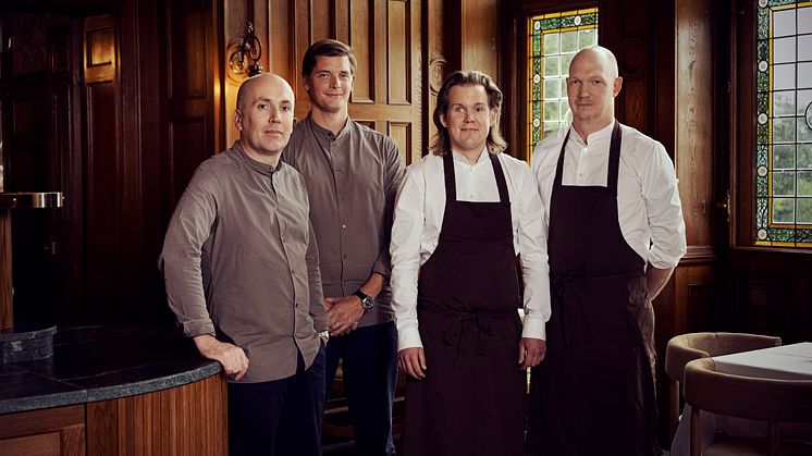Liam Ginnane, Food & Beverage Manager, Johan Sergel, restaurang- och eventchef tillsammans med restaurang Skärtoftas nytillträdda kökschef John Bråsth och Magnus Karlsson, kökschef Vår Gård. På bilden saknas Åsa Andersson, restaurangansvarig.