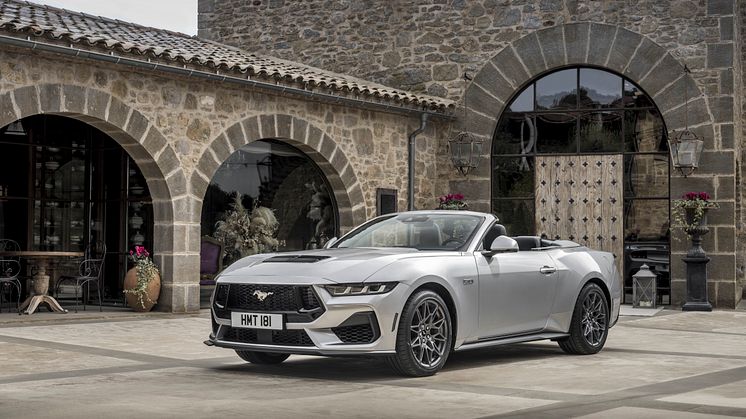 2024_FORD_MUSTANG_CONVERTIBLE_