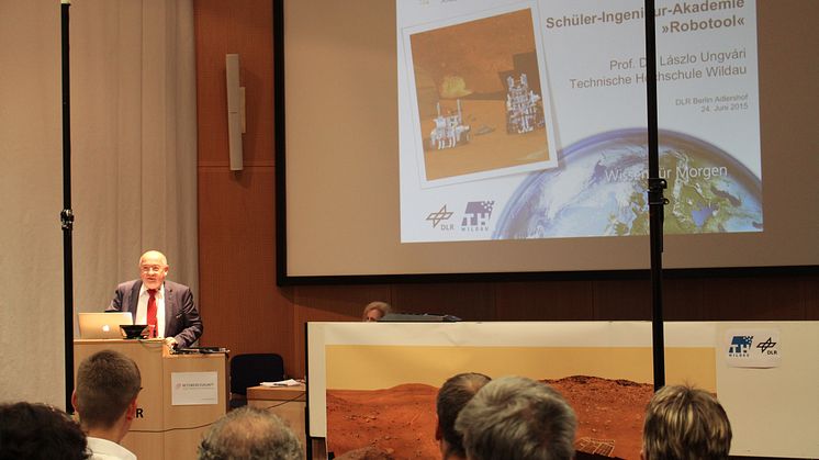 Abschluss der 2. Schüler-Ingenieur-Akademie "Robotool"