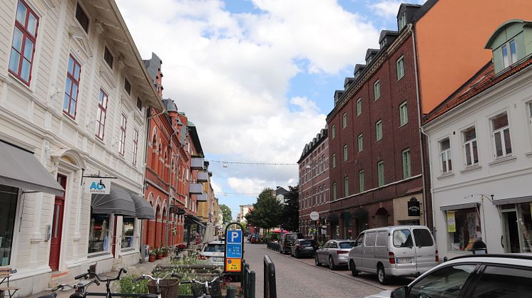 Bild över Storgatan i Trollhättans centrum. Foto: Trollhättans Stad