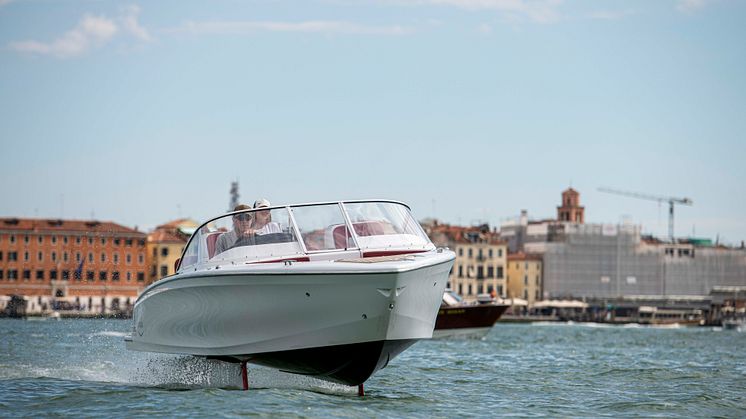 The electric, hydrofoiling Candela C-7 can cruise at speeds of 20 knots for over two hours, without leaving any wake.