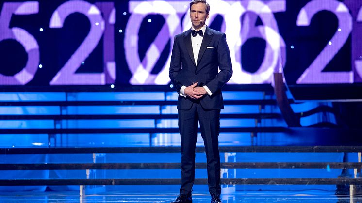 Johan Olsson delar ut priset Årets nykomling under Idrottsgalan den 15 januari 2018 i Stockholm