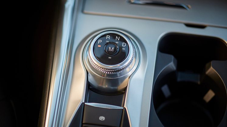 14-Ford-Explorer-Platnium