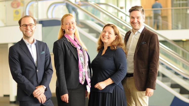 Från vänster till höger: Daniel Gyllensparre, Business Manager Sigma Young Talent; Elin Hölcke, VD Sigma Young Talent; Jenny Fagerstedt Boman, Head of IT Delivery PostNord och Petter Fahlström, Business Alignment Manager på PostNord.