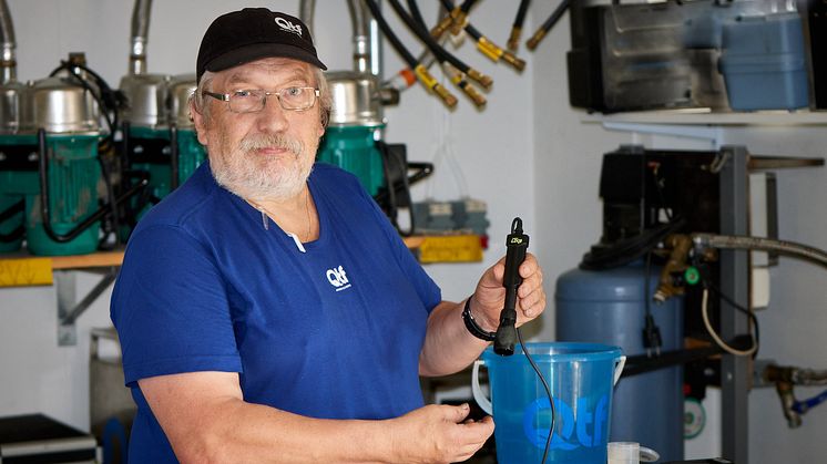 QTF mäter syre med LDO-instrument i fält (Luminescent Dissolved Oxygen)