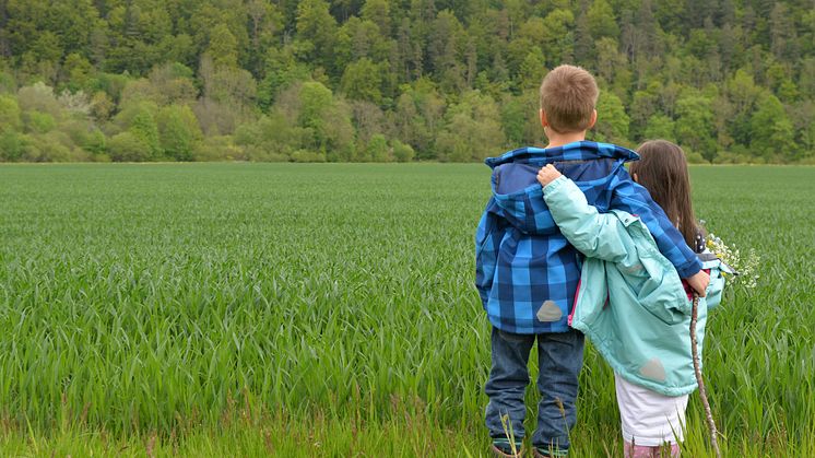 Fler barn behöver trygga vuxna - kafékväll om att bli kontaktperson och familjehem
