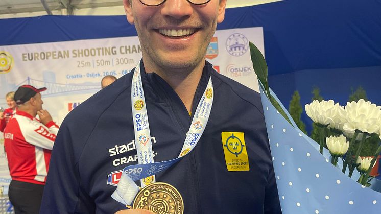 Svenskt EM-brons i standardgevär