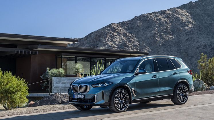 Nya BMW X5 xDrive50e: förnyad design möter utökad kraft och räckvidd